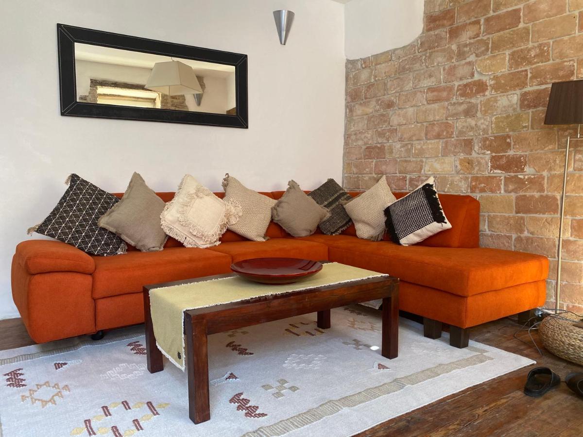 5C Luxury Apartment Ровин Екстериор снимка
