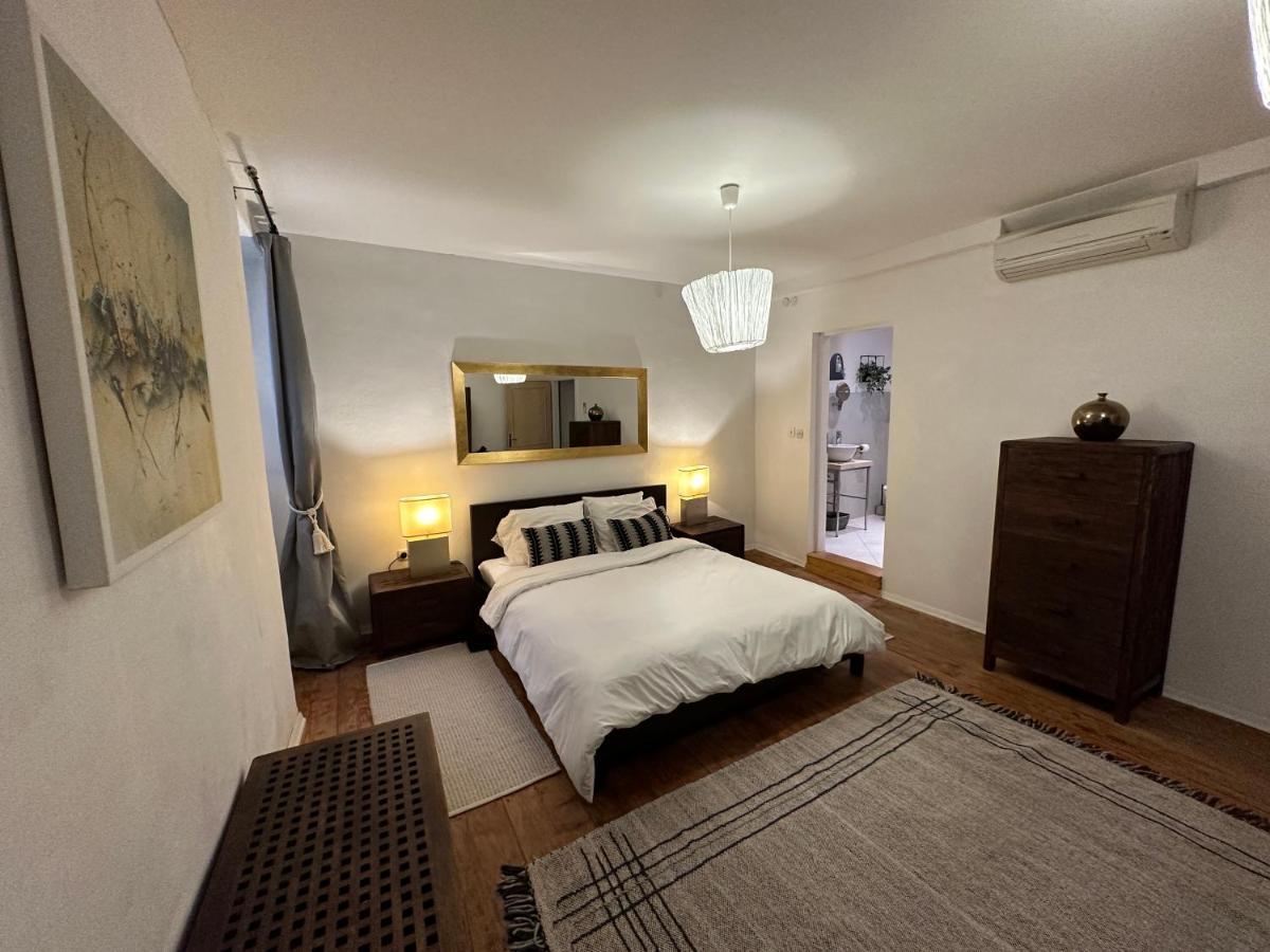 5C Luxury Apartment Ровин Екстериор снимка