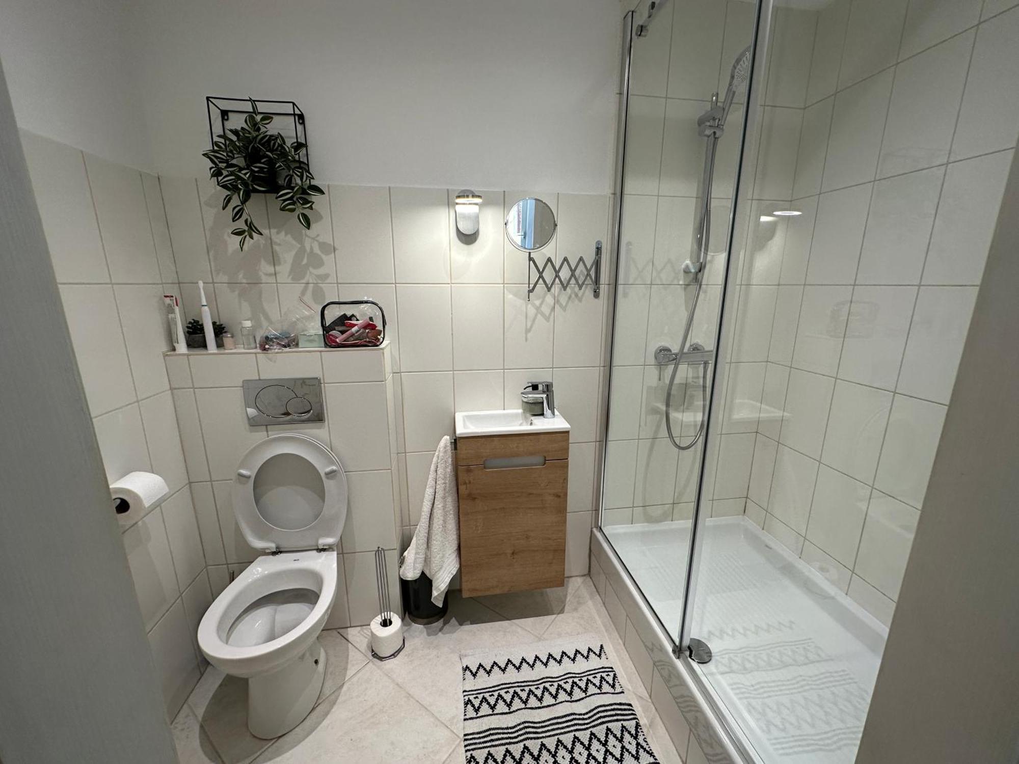 5C Luxury Apartment Ровин Екстериор снимка
